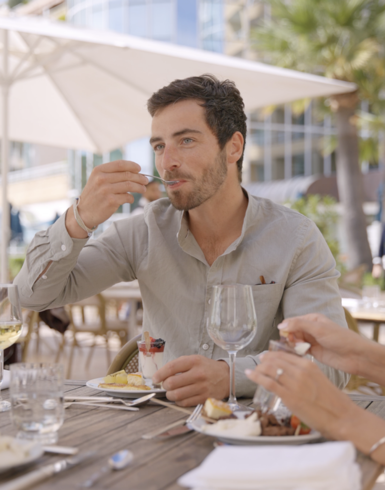 Meridien Beach Plaza – Smakelijk Brunch – vidéo MiraMira
