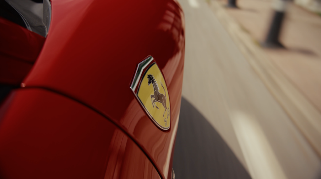 Ferrari Monaco - logo filmé par MiraMira Production sur les routes de la Principauté